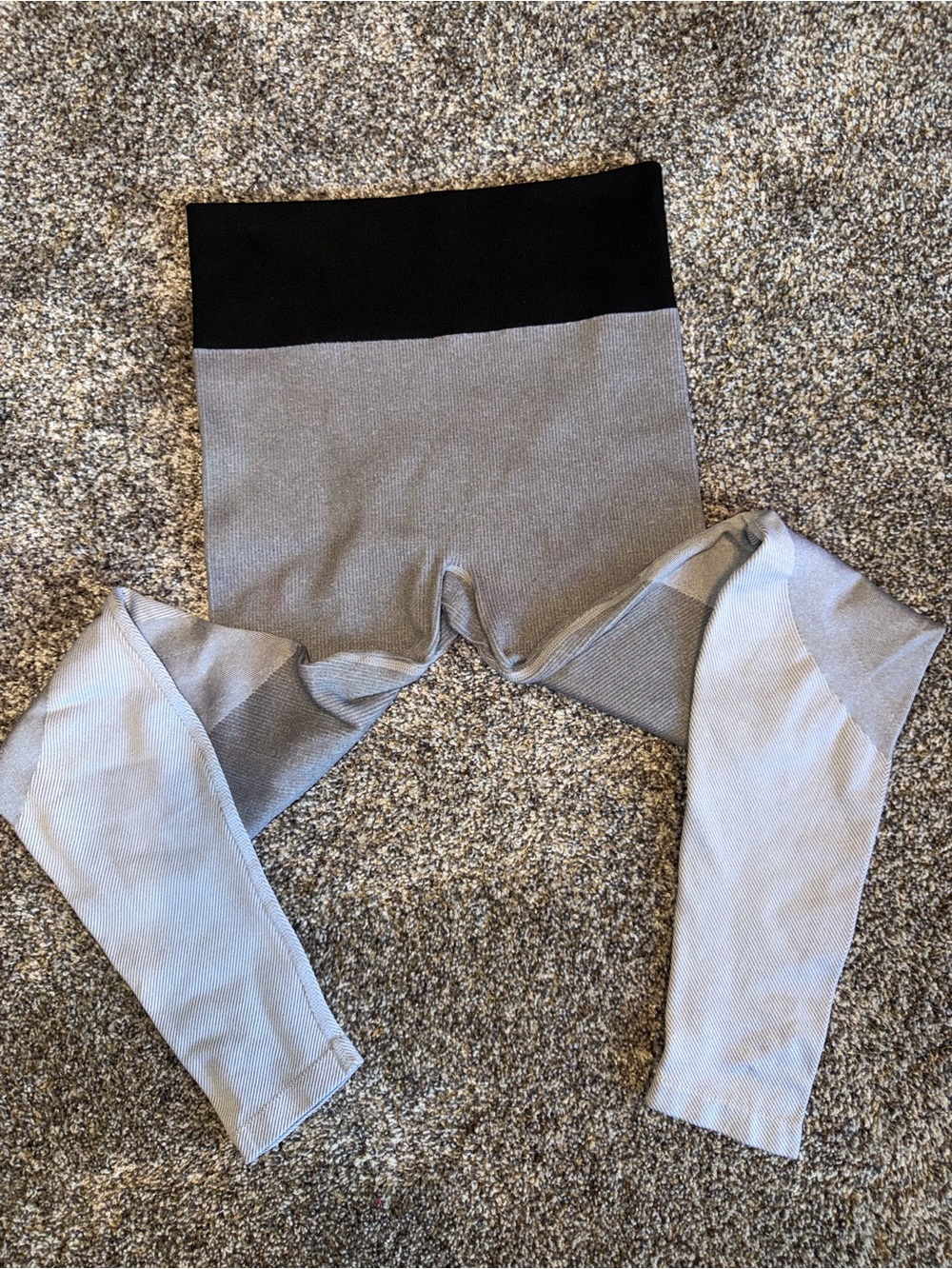 aerie Light Gray Leggings with Black High Waistband